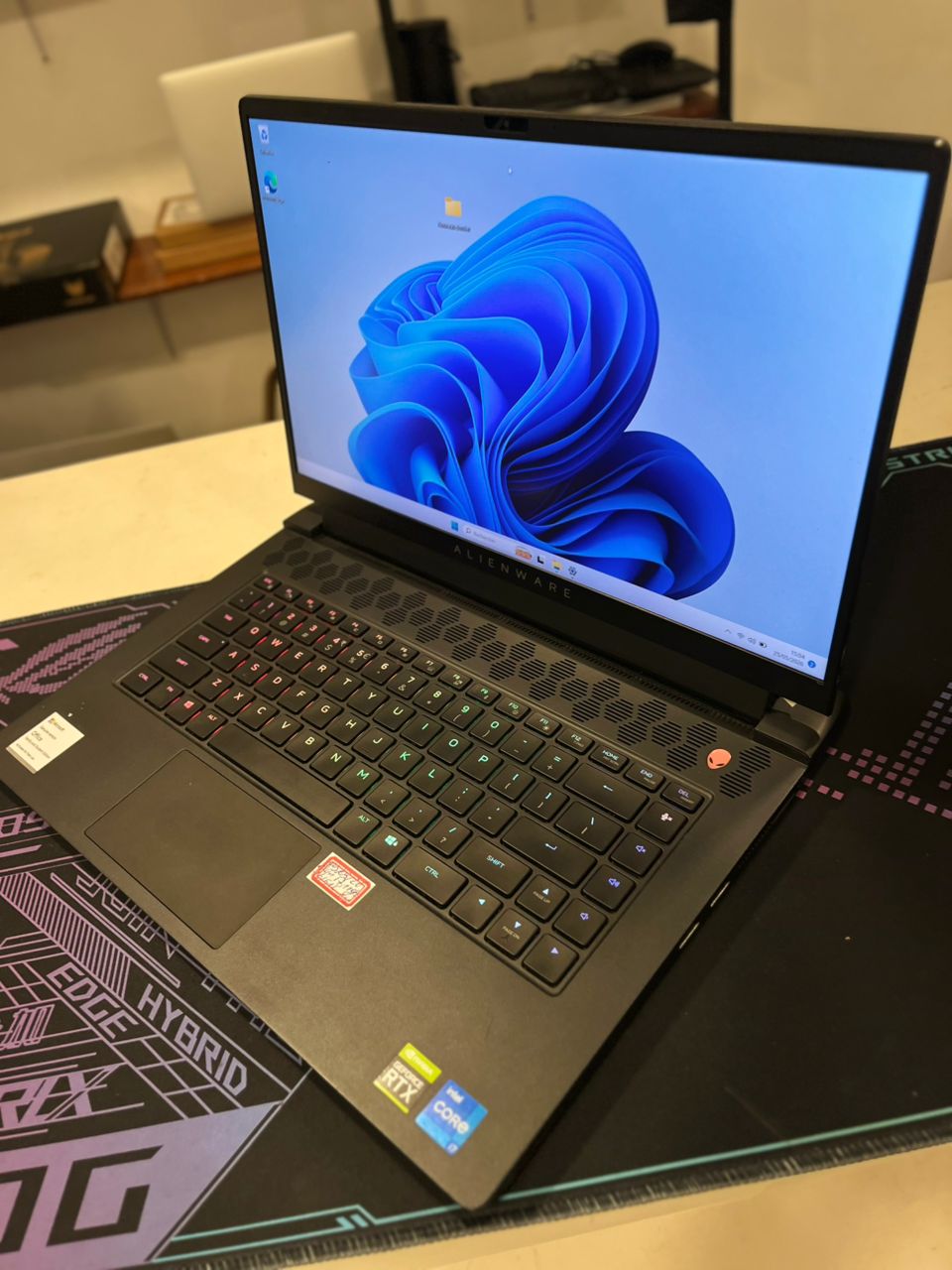 Alienware m15 R6